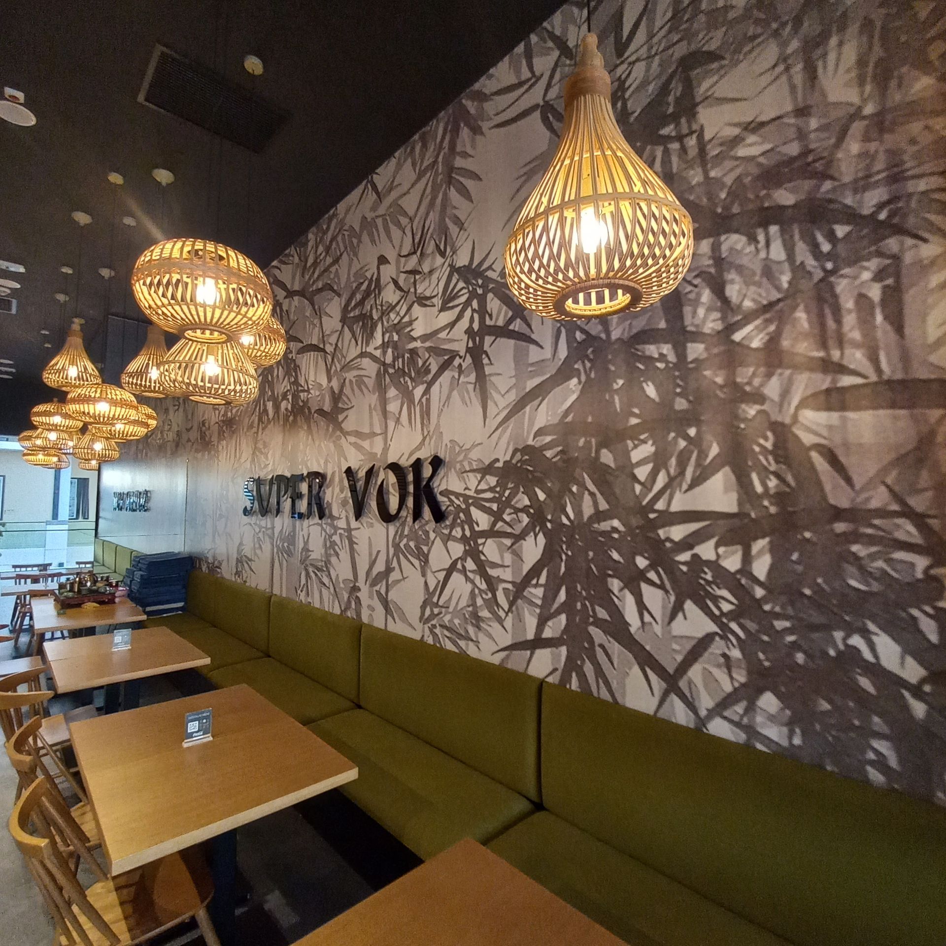 Restoran Super VOK — brendiranje, rad Ultimate Design